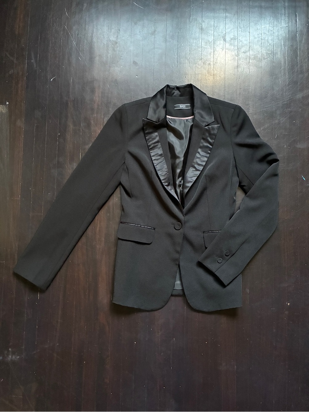 Black Satin-Lapel Women's Tuxedo Blazer, size xs